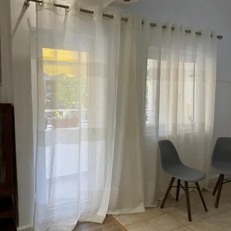 Apartment Comfort 2br With Lush Living Tirana