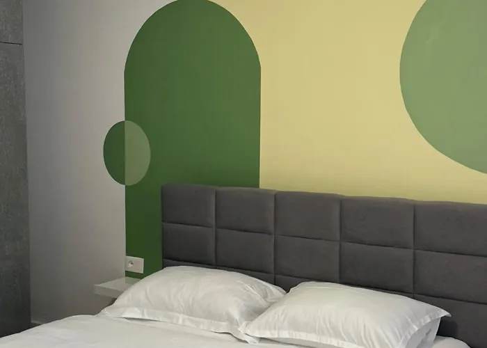 Comfort 2br With Lush Living Appartement
